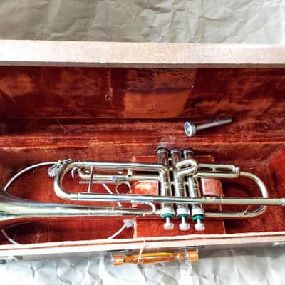 Conn Director Standard Trumpet with case/MP. USA. Good condition. Bild 1