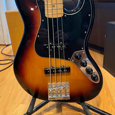 Fender Deluxe Active jazz bass 2016 Burst image 3