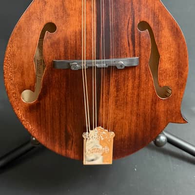 Kentucky KM-606 Standard F-Style Mandolin Walnut Stain w/ Soft Case (669) image 2