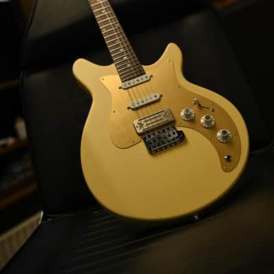 Eastman Fullertone DC'62 - Desert Sand image 13
