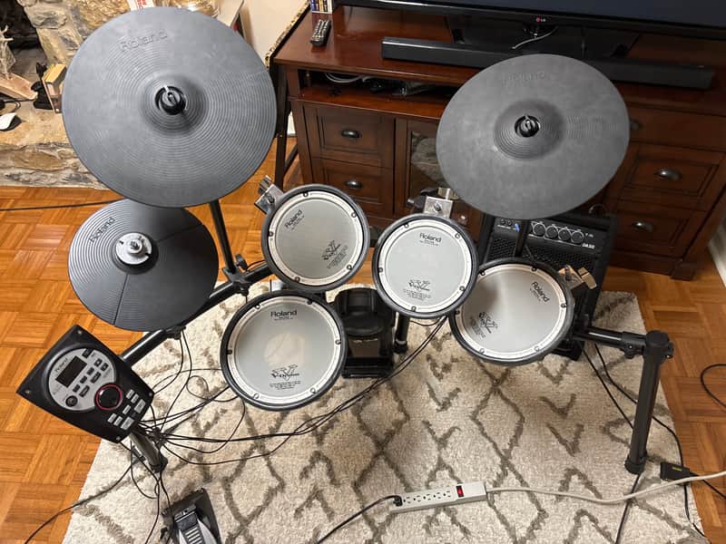 Roland TD-11KV V-Drum Kit with Mesh Pads 2010s - Black image 1