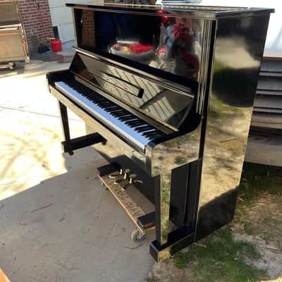 Kawai BL-31 Upright Piano – Japanese Craftsmanship in Excellent Condition image 5