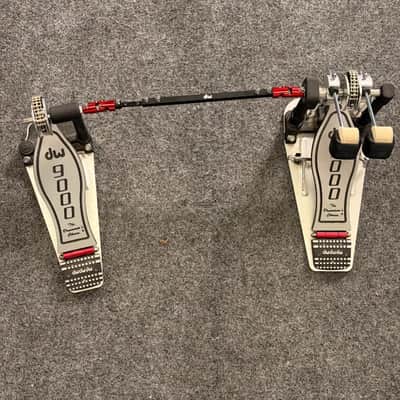 Used DW 9000 Double Bass Pedal w/Case - Good image 5