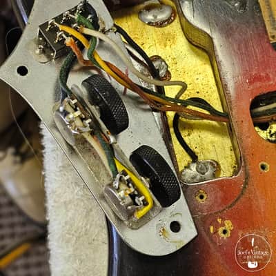 Fender Jaguar 1964 3-Tone Sunburst image 12