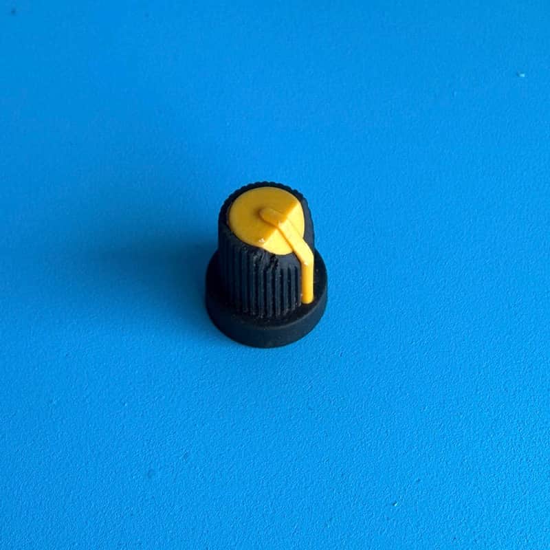 CRATE TAXI TX-15 CA30D Guitar Amplifier Part Knob Cover Slanted Yellow Black Cap image 1