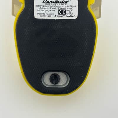 Danelectro Tuna Melt Tremolo 2010s - Yellow image 3