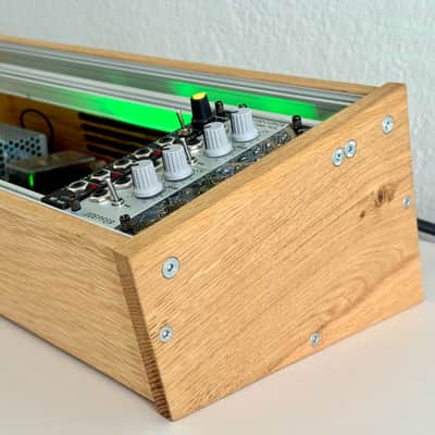 Eurorack case 4U 84HP - Angled - Powered - Oak wood image 5