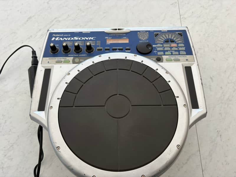 Roland HandSonic HPD-15 デジタルパーカッション Roland HPD-15 HandSonic Digital Hand Percussion Controller | Reverb