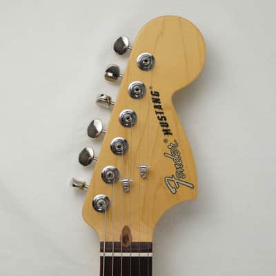 Fender American Performer Mustang - USA 2021 - Vintage White - Gigbag included image 2