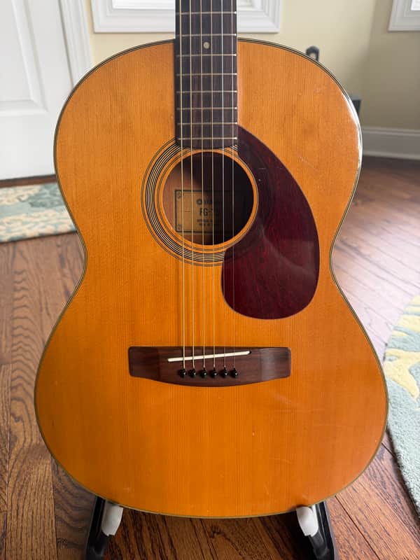 Yamaha FG-75 Folk Guitar