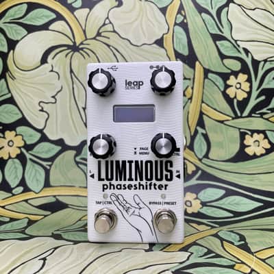 Alexander Luminous Phaseshifter image 2