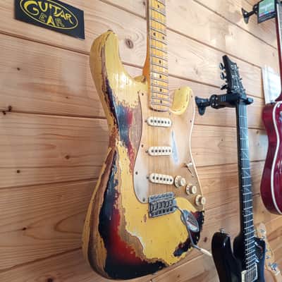 Buttarini Guitars S-50s Heavy Relic - Vintage White over 3T Sunburst image 4