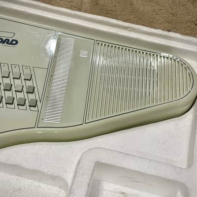Suzuki OM-84 Omnichord 1984 - Gray image 5