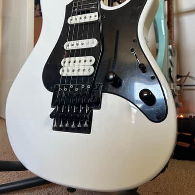 ESP LTD SN-1000 FR 2022 - Present - Snow White image 1