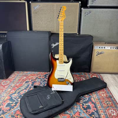 Fender USA Stratocaster 3 Tone Sunburst w/TBX - 1987 image 3