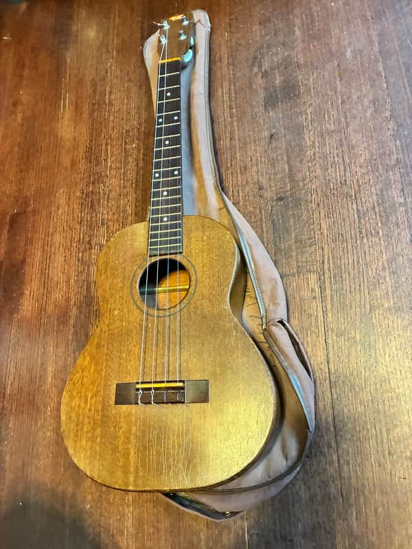 K&K (United) 1950’s vintage Baritone Ukulele mahogany & Brazilian rosewood w original soft case image 1