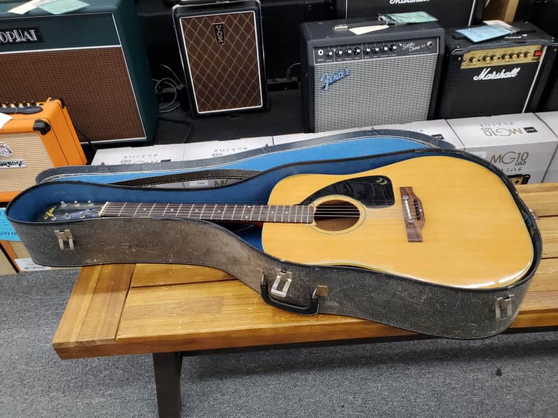 Aria acoustic guitar 1970's? Model # 794 Natural finish made in Japan with case image 1