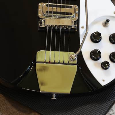 Minty! 2013 Rickenbacker 325V63 Electric Guitar JetGlo + OHSC image 5