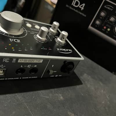 Audient iD4 Desktop USB Audio Interface 2010s - Black image 4