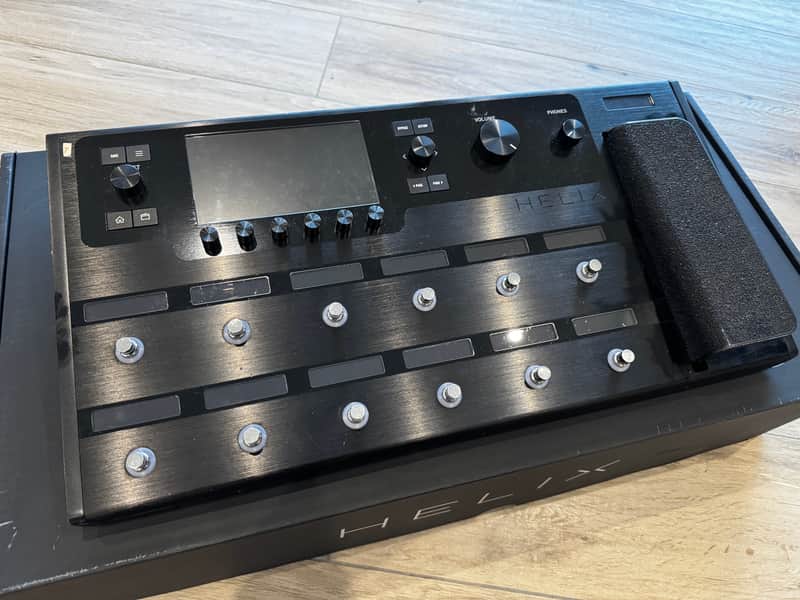 Line 6 Helix Floor 2015 - Present - Black image 1