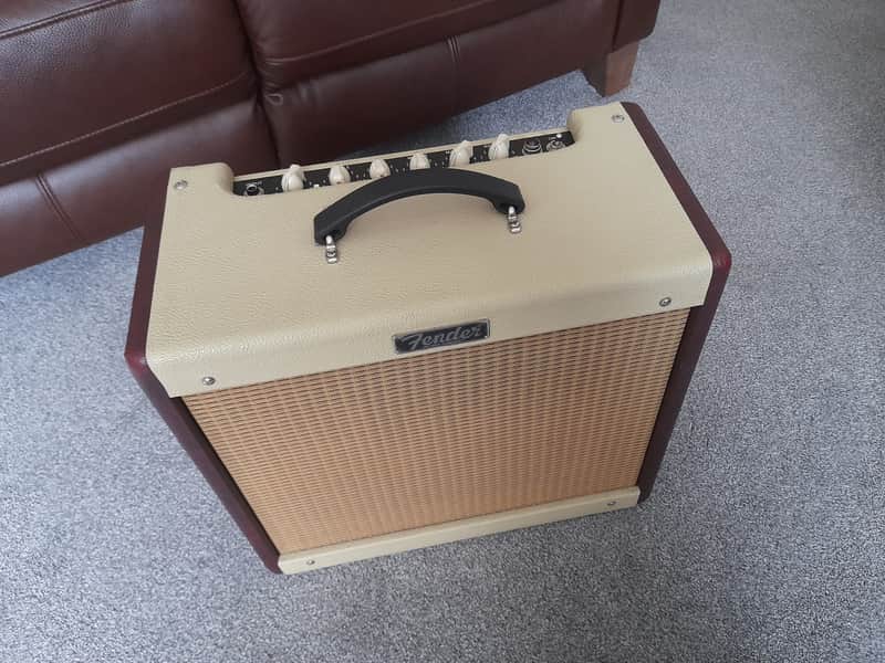 Fender Blues Junior III 12"speaker Special Edition 2010 to 2020 - Burgandy / Cream image 1