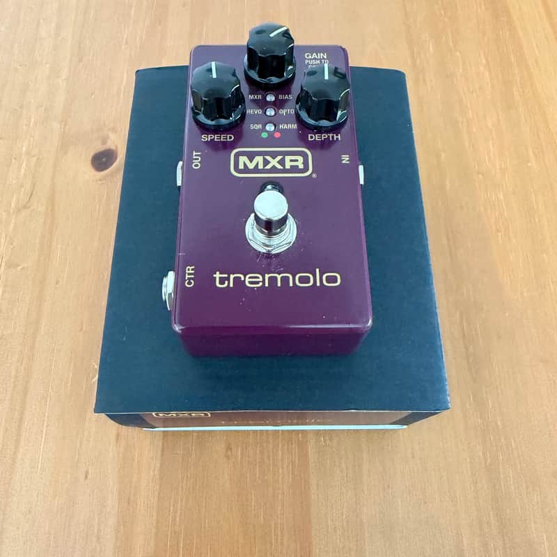 MXR M305 Tremolo