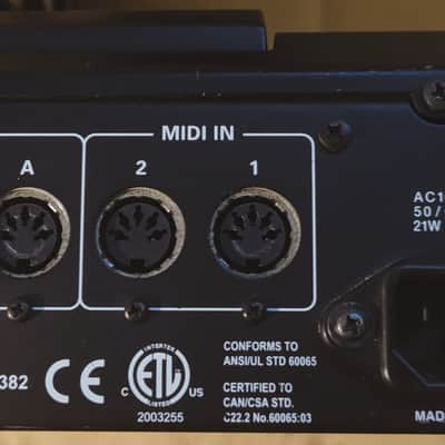Akai MPC2500 Music Production Center 2005 - 2013 - Black image 10