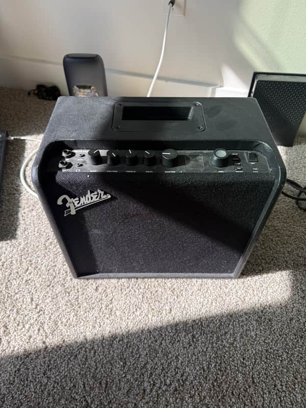 Fender Mustang LT25 25-Watt 1x8" Digital Modeling Guitar Combo 2019 - Present - Black