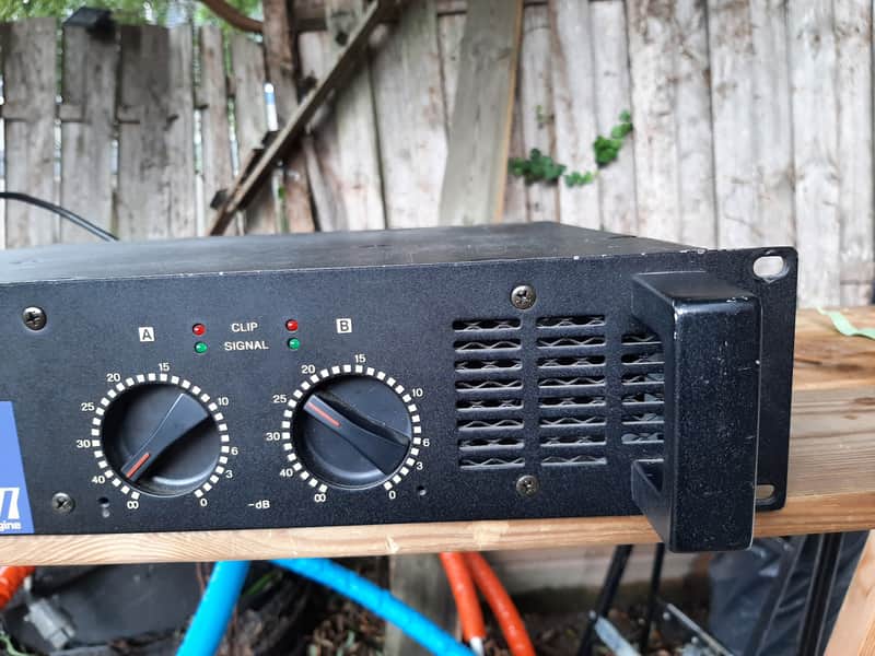 YAMAHA PUISSANCE AMPLIFICATEUR Prefire P2500S Pa Equipment EUR 575,34 - FR