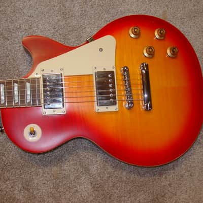 Epiphone (IBG) Les Paul Standard Cherry Burst with Case image 3