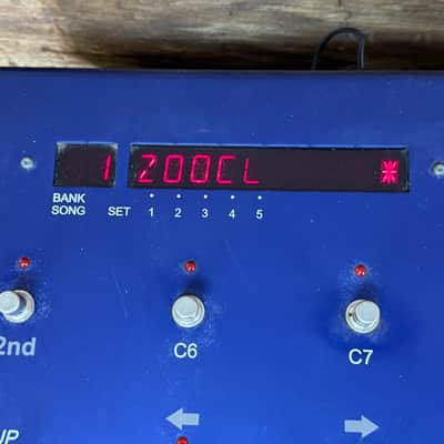 SKRYDSTRUP R&D SC1 System MIDI Controller Pedalboard - Blue image 12