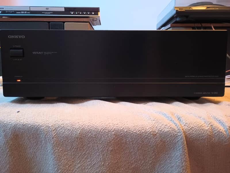 Onkyo M282 stereo amplifier in mint condition -2 1990's image 1