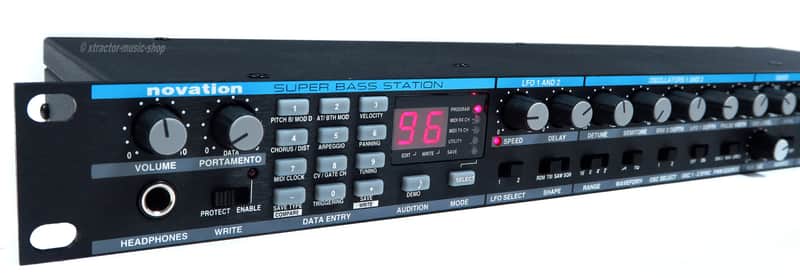希少、動作品、Novation Super Bass Station Novation SUPER BASS STATION | Reverb