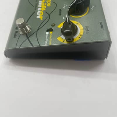 Seymour Duncan SFX-07 Shape Shifter Tap Tremolo Rare Guitar Effect Pedal image 3