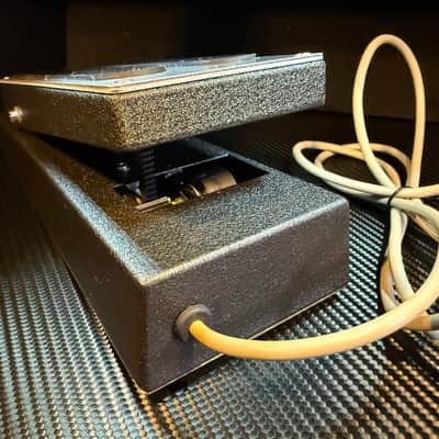 Shin-Ei Vibe Bro, Chorus/Vibrato 2010s Replica of the 60's Vintage Uni-Vibe Pedal with Shin-Ei Speed Control Pedal image 18