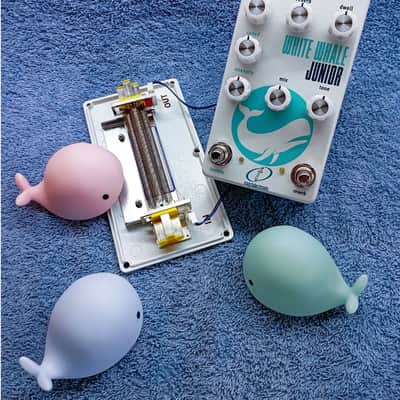 Crazy Tube Circuits White Whale JR Junior Tremolo and True Spring Reverb Pedal image 2