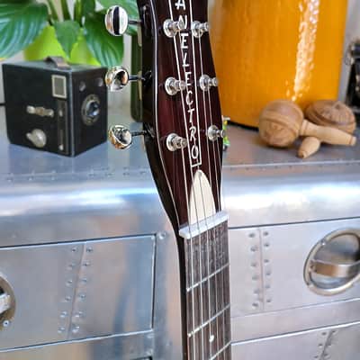 Danelectro Fifty Niner Gold Top - boxed as new image 3