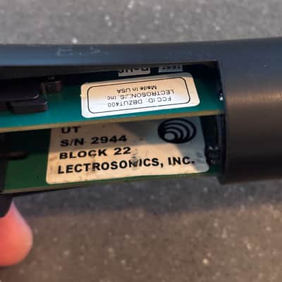 2X Lectrosonics UT400 Block 22 image 4
