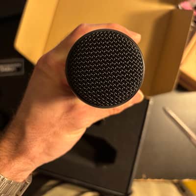 AKG P120 General-Purpose Medium Diaphragm Cardioid Condenser Microphone (W/SHOCK MOUNT) 2010s - Black image 4
