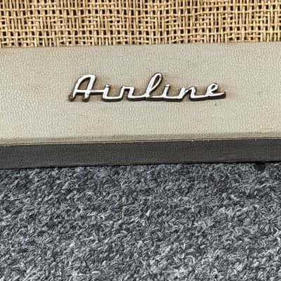Airline Amp model 9000 Montgomery Ward 60s image 4