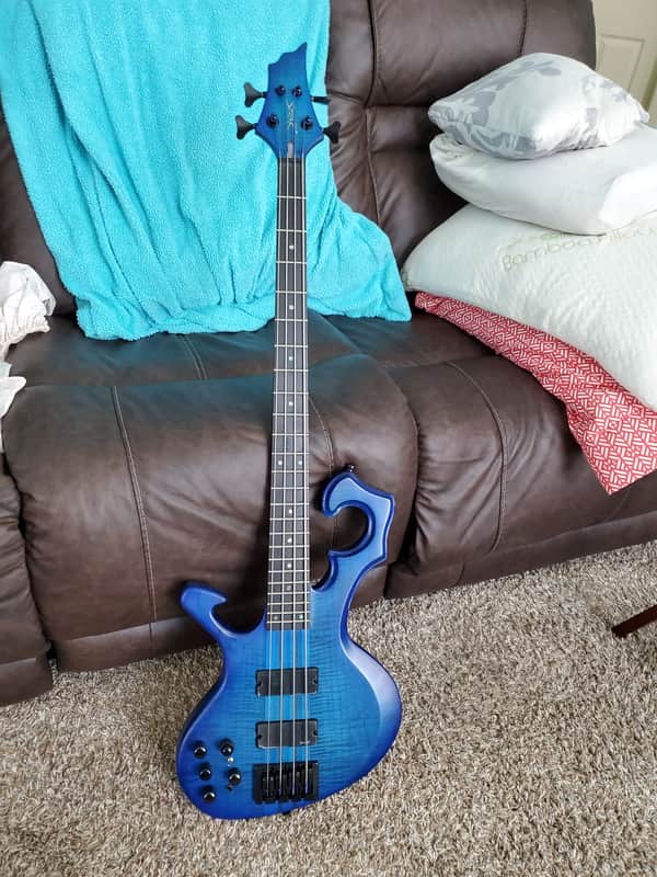Spear Left Handed 4 string neck thru active Bass image 1