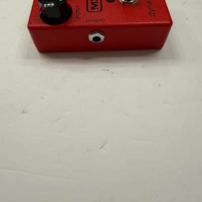 MXR Dunlop M-102 Dyna Comp Compressor Reissue Block Logo Guitar Effect Pedal image 3