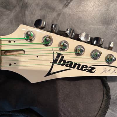 Ibanez JEMJR-WH Steve Vai Signature with Rosewood Fretboard 2015 - 2017 - White image 3