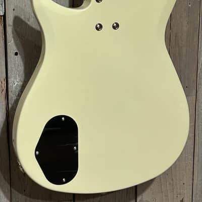 New Gretsch Electromatic CVT Bass Double-Cut Medium Scale Electric Bass Vintage White, Support Brick & Mortar Music Shops Buy it Here and Be Happy ! image 10