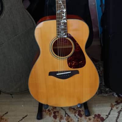 YAMAHA FS 700S SOLID SPRUCE TOP GUITAR image 1