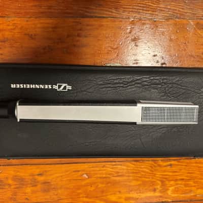 Sennheiser MD 441U Supercardioid Dynamic Microphone 1971 - Present - Black image 4