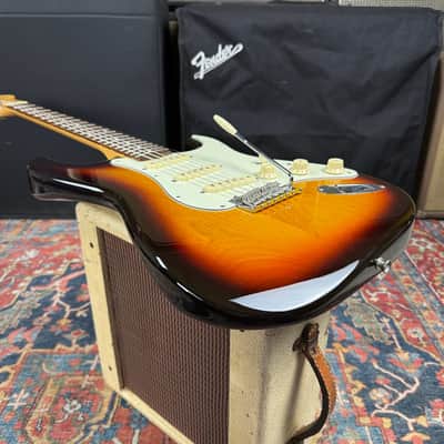 Fender Hybrid 60's Stratocaster w/USA Vintage '57-'62 Pickups - 2020 image 20