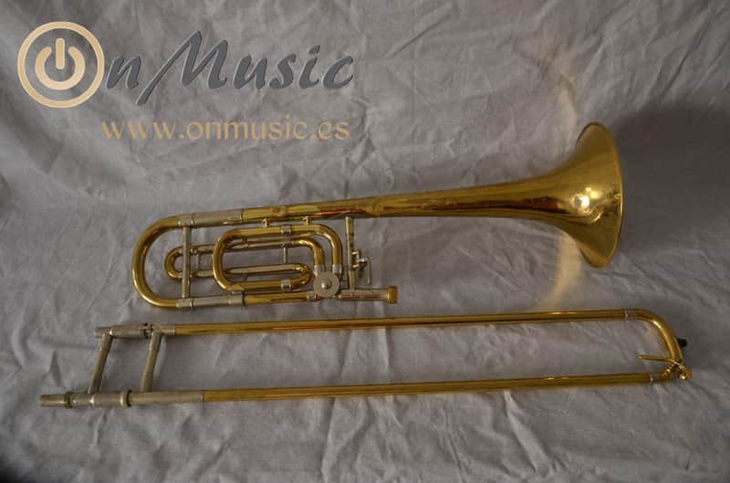 Trombón Bach Stradivarius Corporation 36 en buen estado. image 1