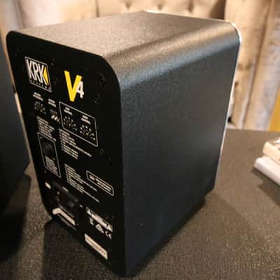 KRK V4 Series 4 4" Active Studio Monitors (Pair) – 2016–2021 – Black w/ Grilles & Cables Bild 6