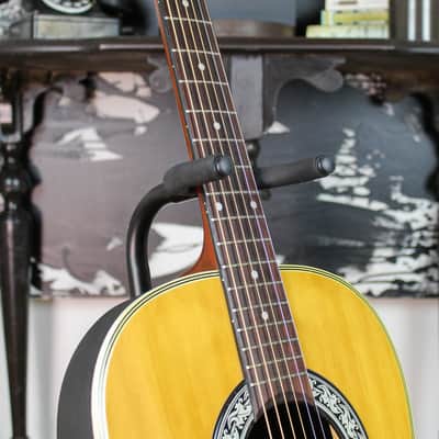 Preowned Ovation Celebrity CC11 Acoustic Guitar - Natural w/ HSC image 9